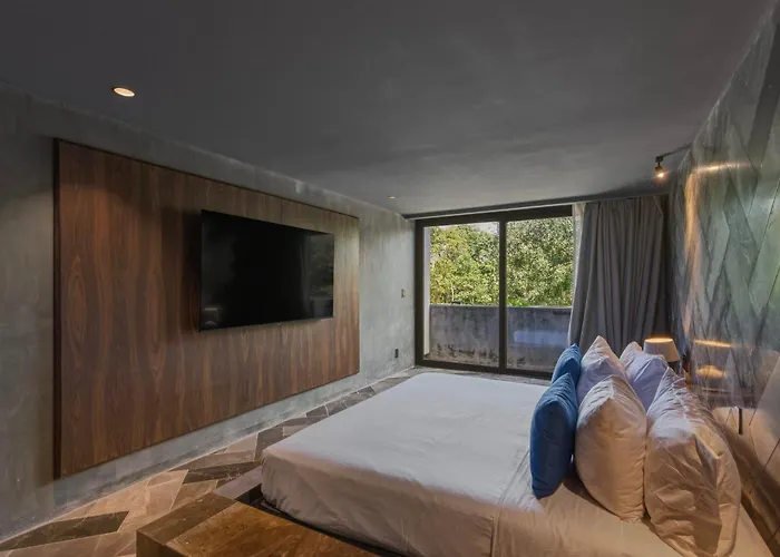 Luxury 4 Bedroom In Aldea Zama Near And Downtown With Private Pool Jacuzzi And Sauna Villa