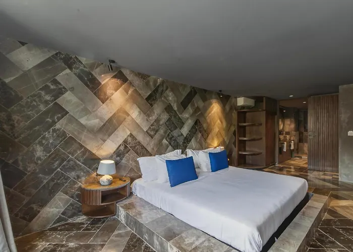 Villa Luxury 4 Bedroom In Aldea Zama Near And Downtown With Private Pool Jacuzzi And Sauna *