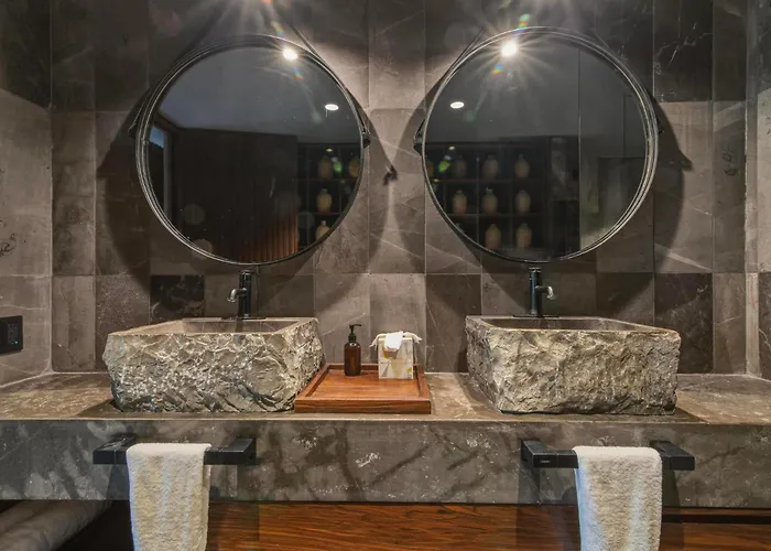 Villa Luxury 4 Bedroom In Aldea Zama Near And Downtown With Private Pool Jacuzzi And Sauna